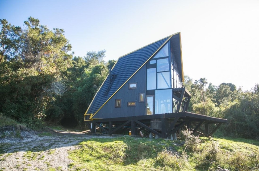 TOP 10 ARCHITECTURAL STRUCTURES THAT ARE THE EPITOME OF BIOPHILIC DESIGN - 5716